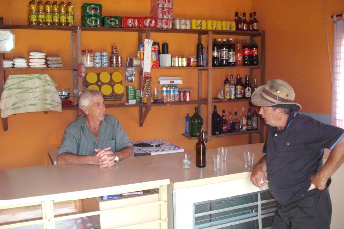 "seu" João numa prosa com o Ademar