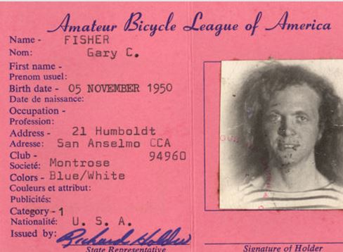 Gary Fischer em 1968 susoenso pelos cabelos longos