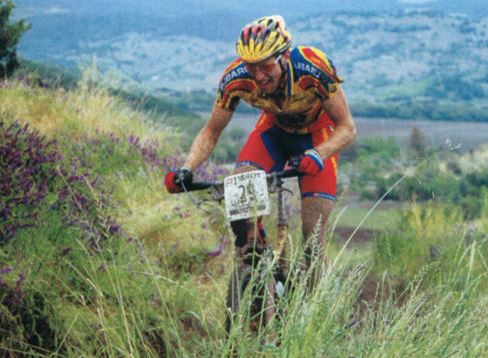 Parceria da Fischer com a Subaru-Gary Fischer Mountain Bike Team e 2002 aros 29 pol nas competiçoes