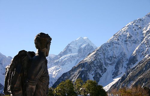 Estátua de hillary no Lago Pukaki - Aoraki Mount Cook