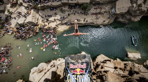 salto plataforma redbull cliff diving